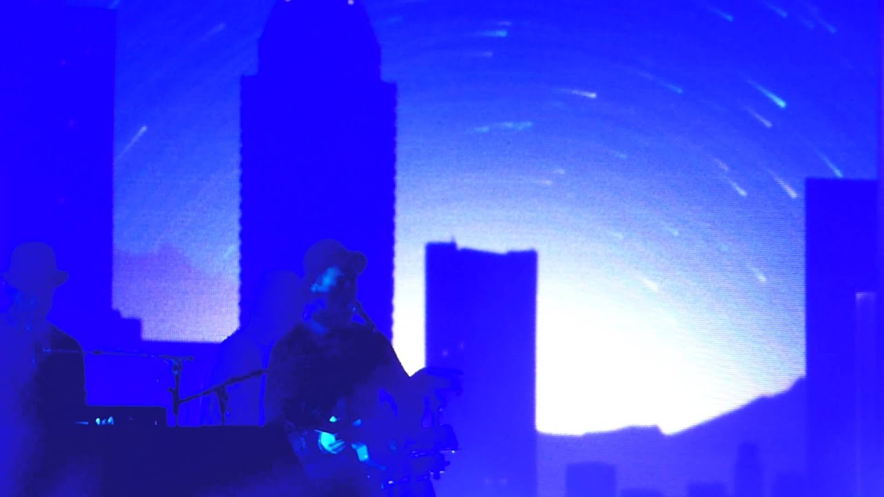 Stromae - Sommeil - Crocus City Hall - Moscow - 12.12.14