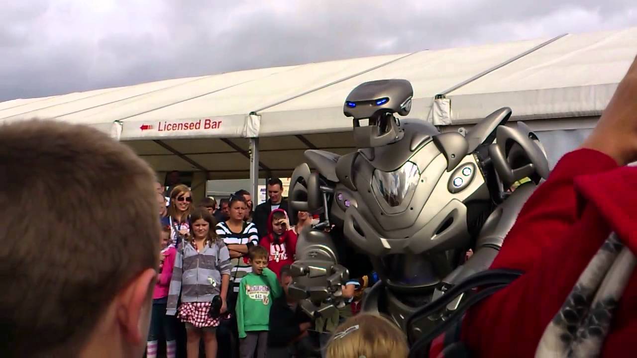 Titan the Robot Santa Pod Fia finals 2011