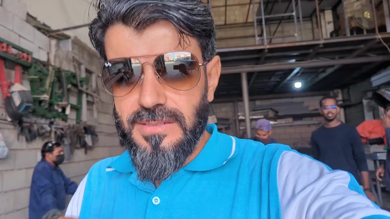 العمل الصناعي يمشي على مراحل