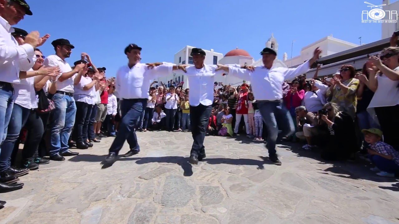300 People Dancing in Mykonos