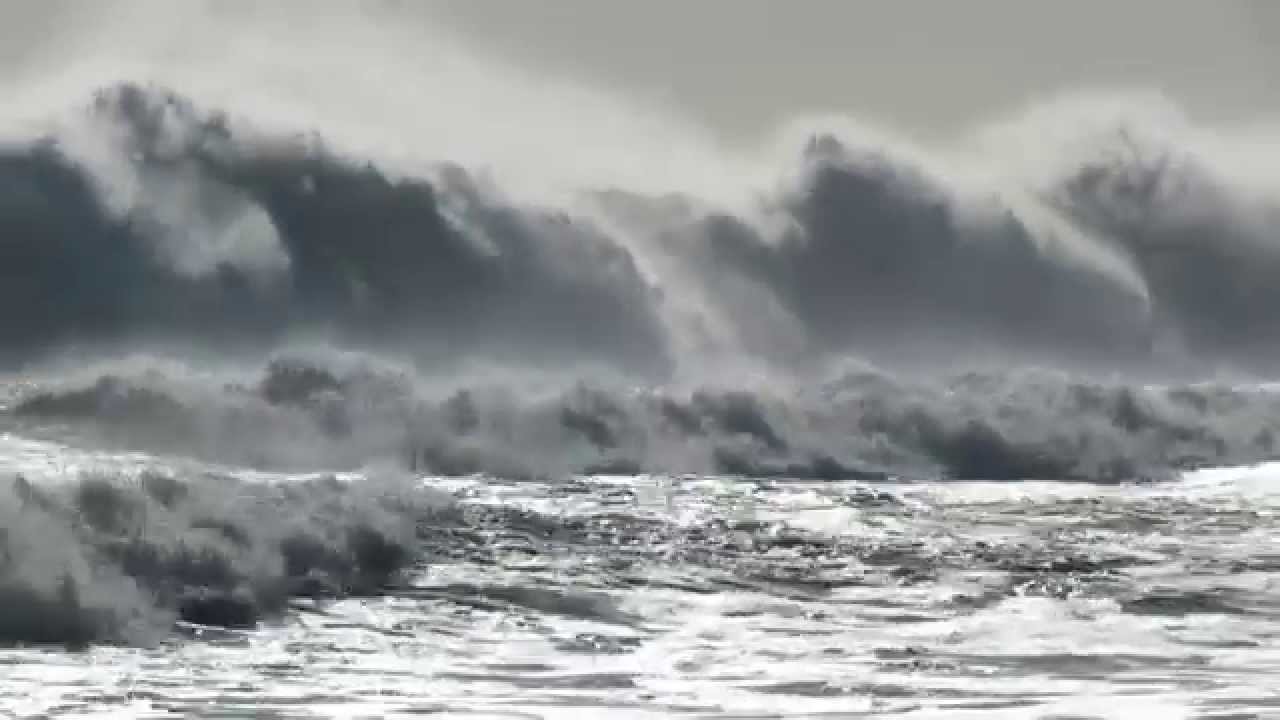 Big storm churns up wild waves