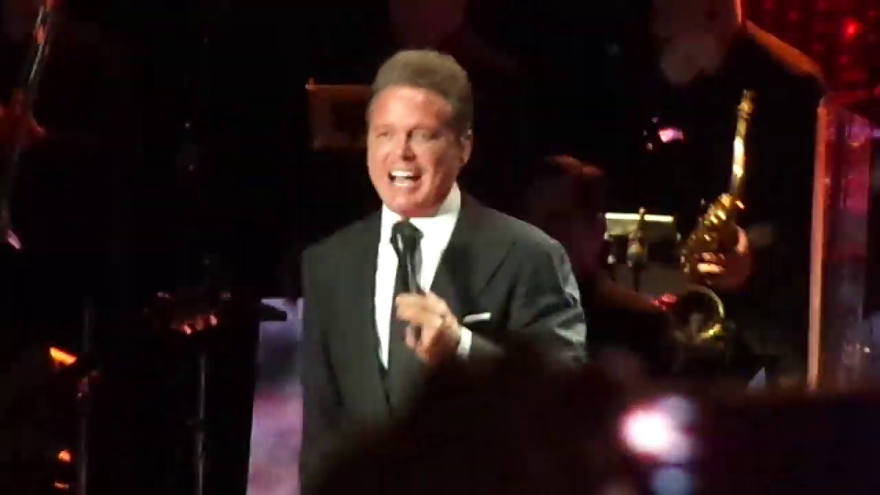 Luis Miguel, 01/03/2019, Intro & Si Te Vas