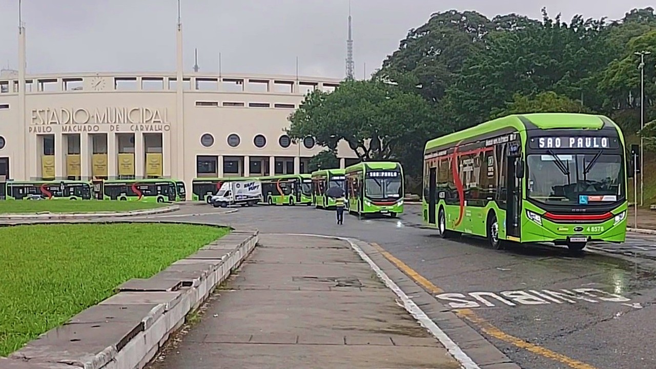 Indo na entrega dos 110 novos ônibus elétricos para cidade de São Paulo