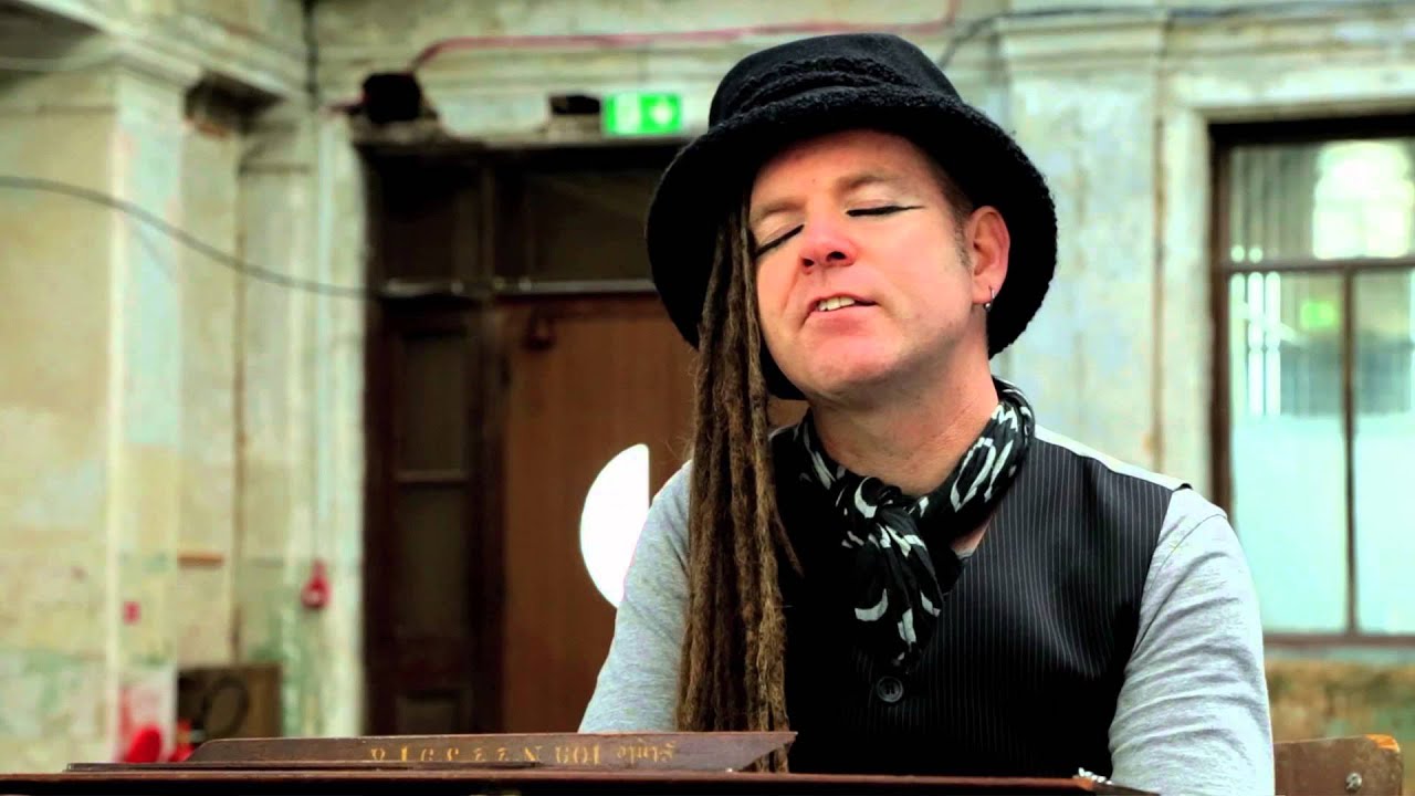 DUKE SPECIAL - Domino @ HARLAND AND WOLFF DRAWING OFFICES