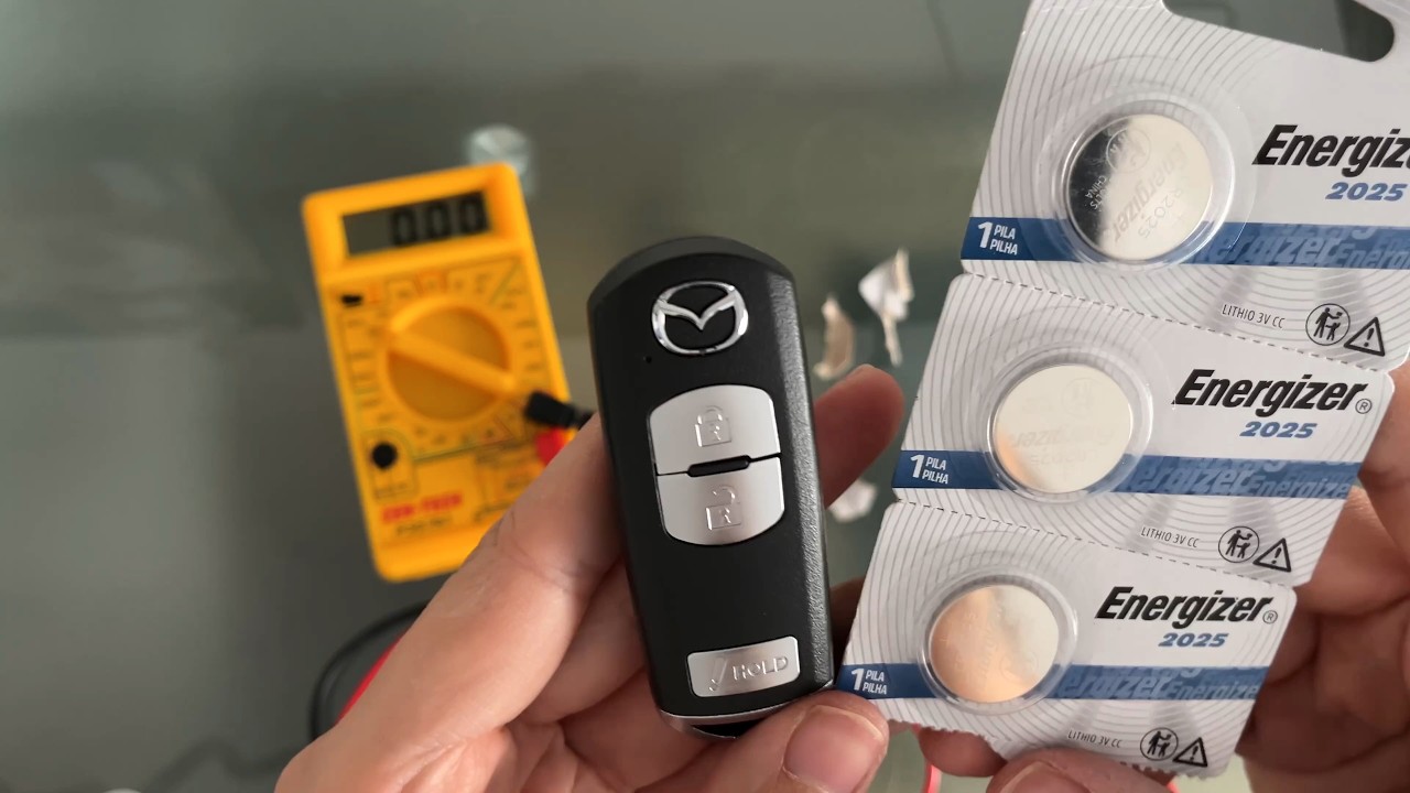 Cambiar de Pila a Llave de Mazda 2 modelo 2023