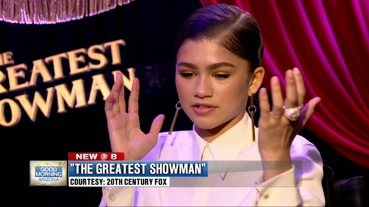 Zac Efron & Zendaya on 'bringing back the hand-hold'!