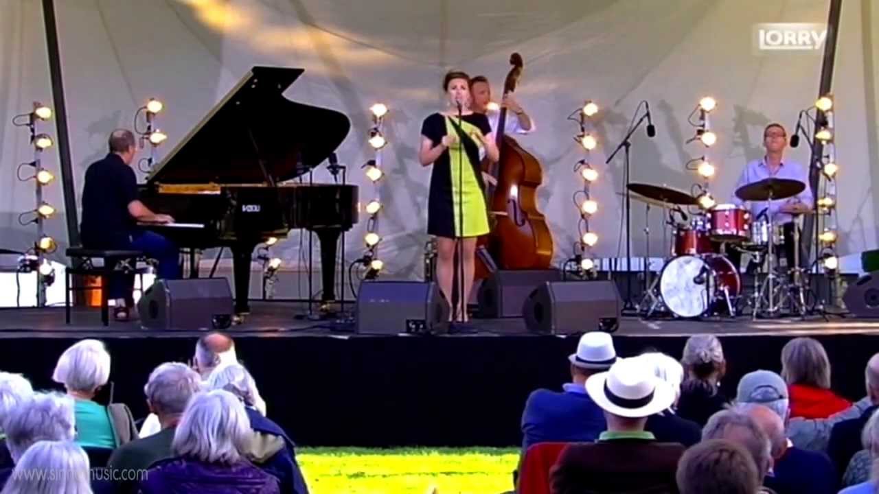 Sinne Eeg - Bluesette (Live)