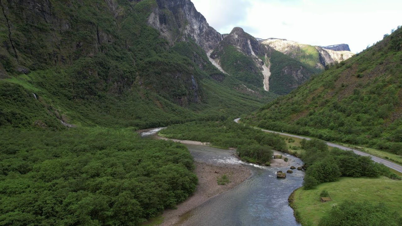 Salmon fishing in Nærøydalselva. Laksefiske i Nærøydalselva etter stor laks 1-4 July 2023