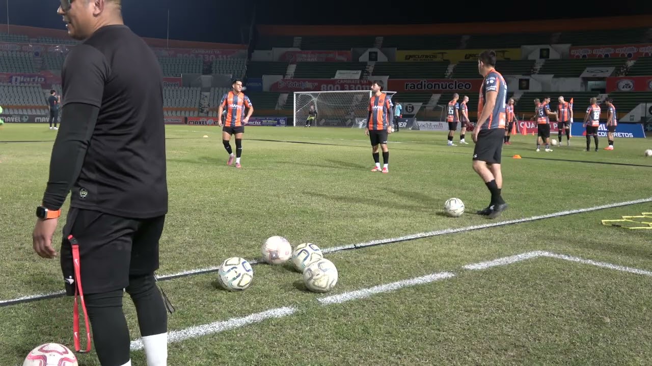 Jaguares de Chiapas 3era. categoria del futbo mexicano, calentando