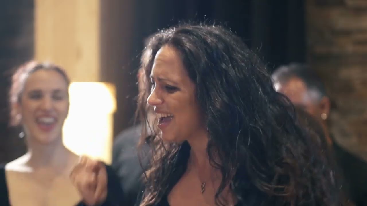 I Never Lost My Praise - Rebeca Rods & Black Light Gospel Choir feat. Aroa Fernández