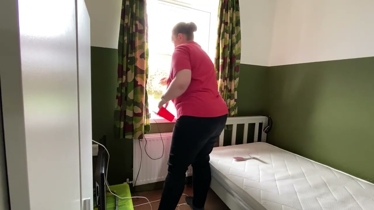 Full house clean vloggoween day 24 