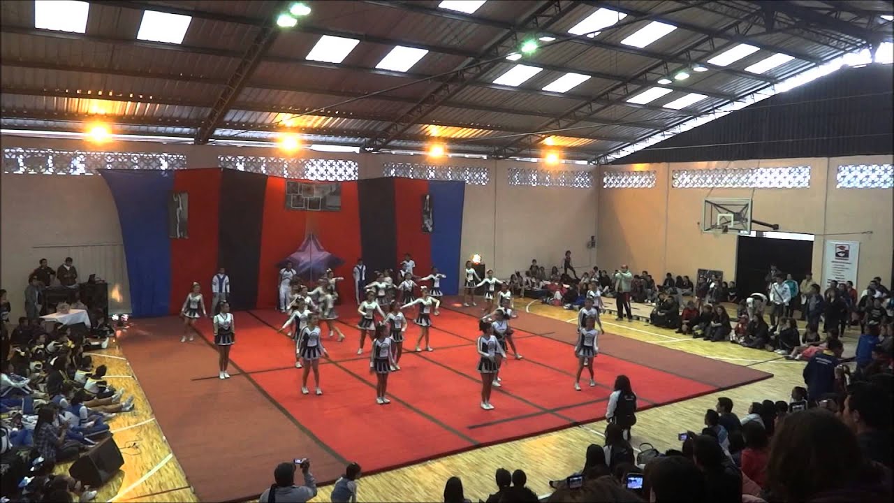 Cheerleaders Simón Bolívar - 1ra Copa Cheerlatinos 2013