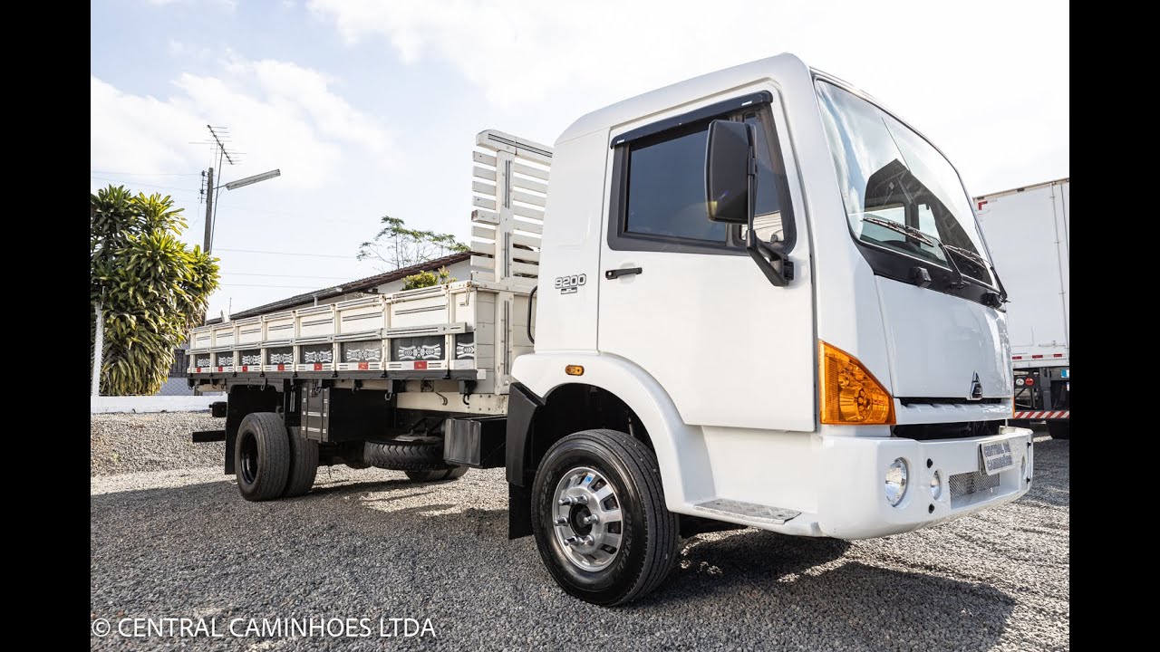 LINDO AGRALE 9200 SEMI-LEITO ANO 2011 COM CARROCERIA DE 5.50m (VENDIDO DIA 13/12/22)!!!