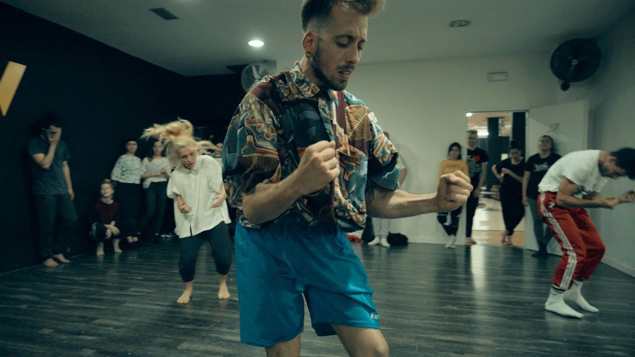 CONTEMPORÁNEO FUSIÓN | Roo Panes - Paperweights | Adrián Manzano Choreography
