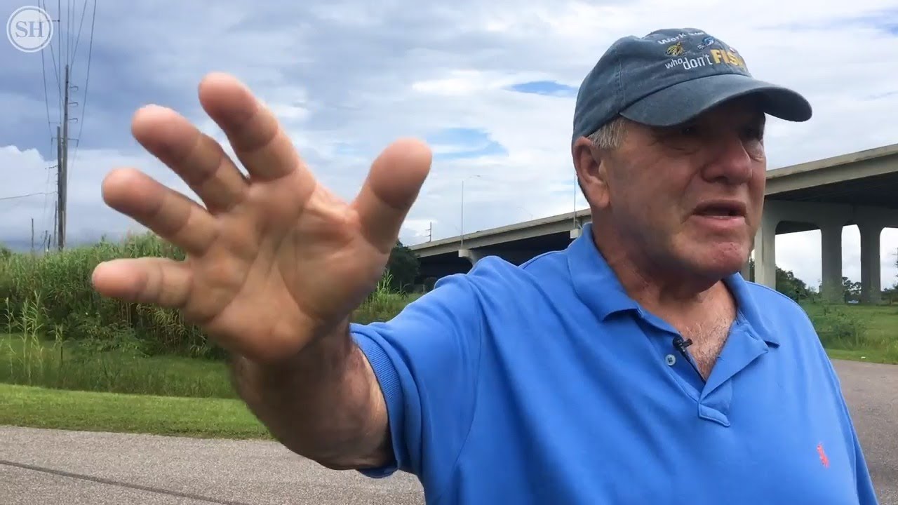 Calvin Parker's alien abduction: 'I saw the blue lights reflected across the water'