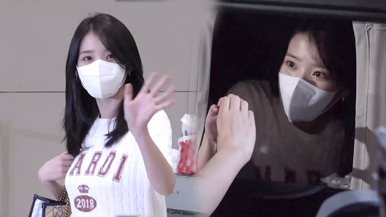 일본에서 돌아온 '까까요정' 아이유(IU) 직캠 @220627 인천공항