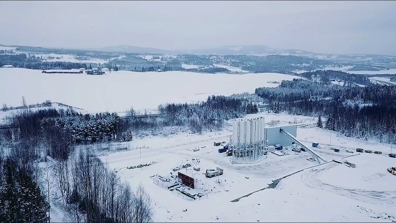 Tecwill Arcamix concrete mixing plant with aggregate bin filling system