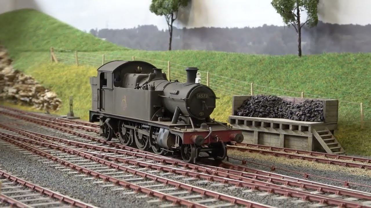 'Tetbury' 0 Gauge Model Railway