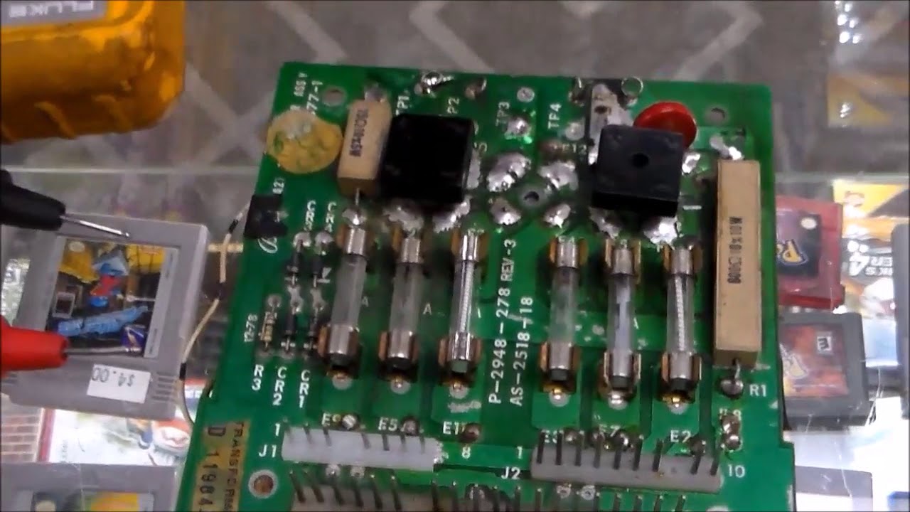1979 Bally Star Trek Pinball Machine Repair - Fixing the boardset First
