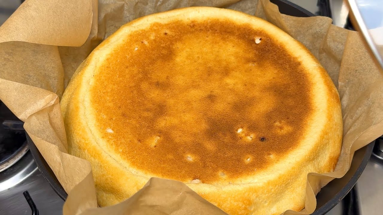 Быстрый Пирог с курицей на сковороде, который ТАЕТ во рту! За 5 минут работы! Просто и очень Вкусно!