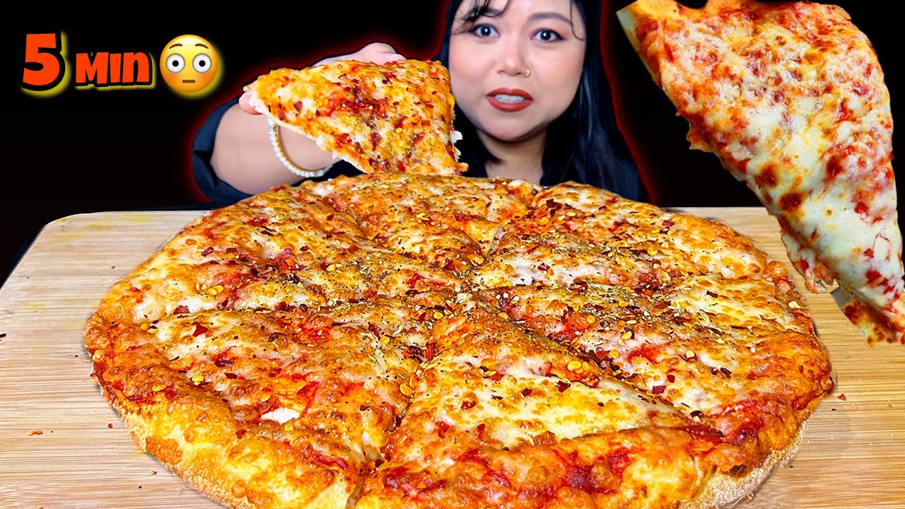 10 MINUTE PIZZA CHALLENGE 😳 | FINISHED IN 5 MIN ?| ASMR MUKBANG | EATING CHALLENGE