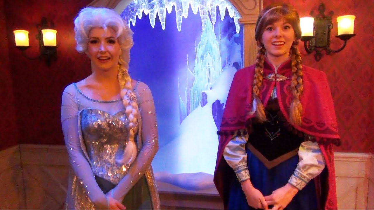Anna and Elsa Meet & Greet w/ Talking Olaf at Fantasyland Frozen Royal Reception, Disneyland