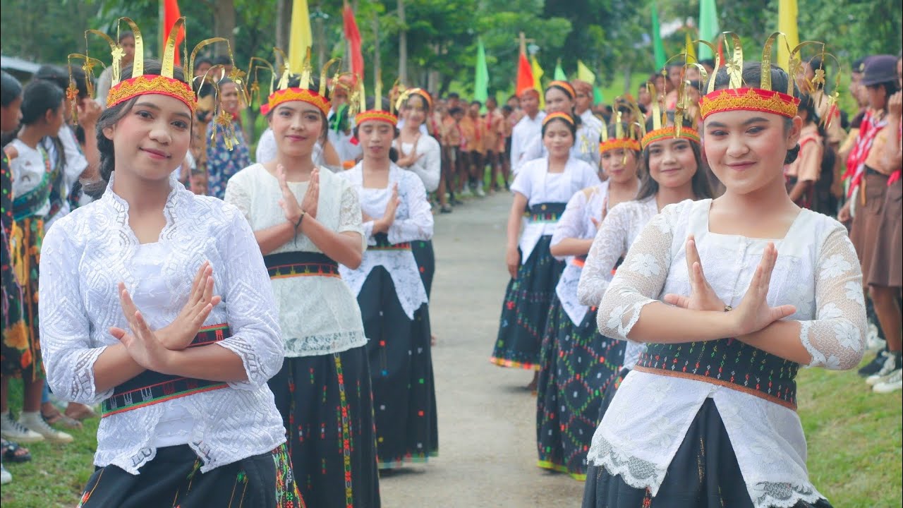 Tarian Penyambutan Imam baru-Sanggar Lelak Banera Smak St Stefanus Ketang-Koreografer Rikar Nasu