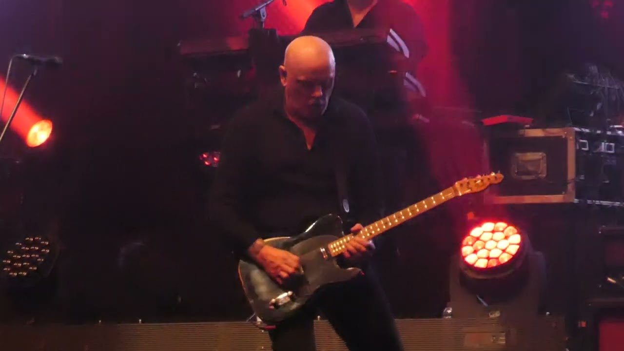 Mean to me ,No more heroes -The Stranglers @ Brighton Dome , 29th October 2025