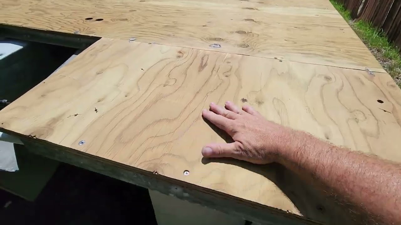 Pontoon Deck Flooring Replacement