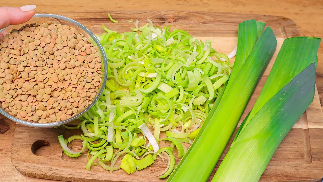 Ich mache diesen Gemüseauflauf jeden Tag! Grüne Linsen mit Lauch sind köstlicher als Fleisch!