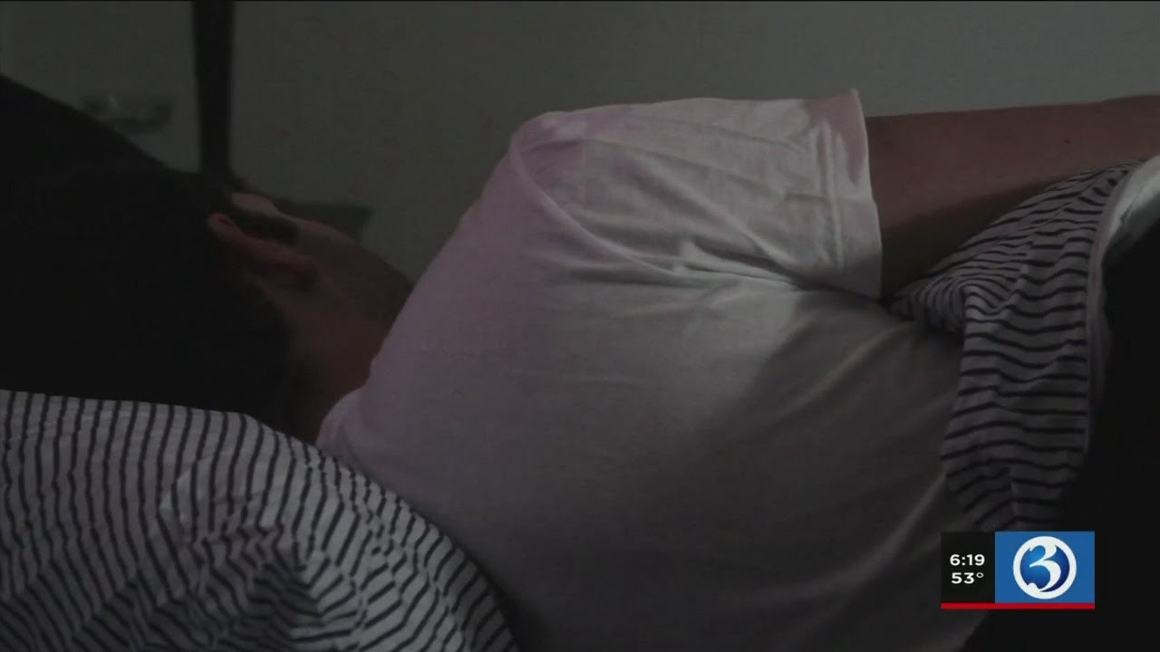 Video: Doctors who treat for fibromyalgia pain link it to poor sleep