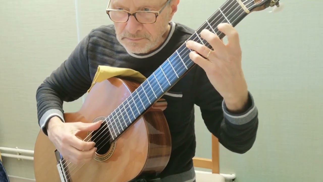 Roland DYENS : N°8 Paris Ciné