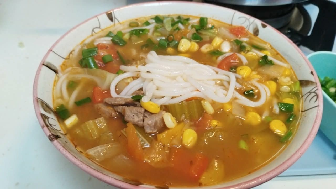 BORSCHT SOUP | Noodles Borscht Soup | My Version of Borscht Soup RECIPE | Borscht Soup with Corn