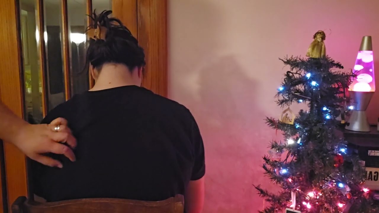 🎄 ASMR Nostalgic Childhood Back Scratching & Tracing Games #2 (Soft Spoken Whispers)🎄