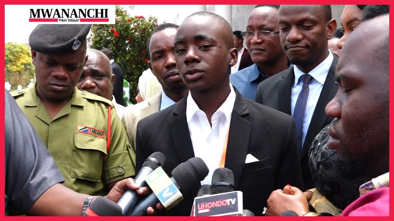 Alichosema Kijana Shujaa Majaliwa baada ya kufika Bungeni leo