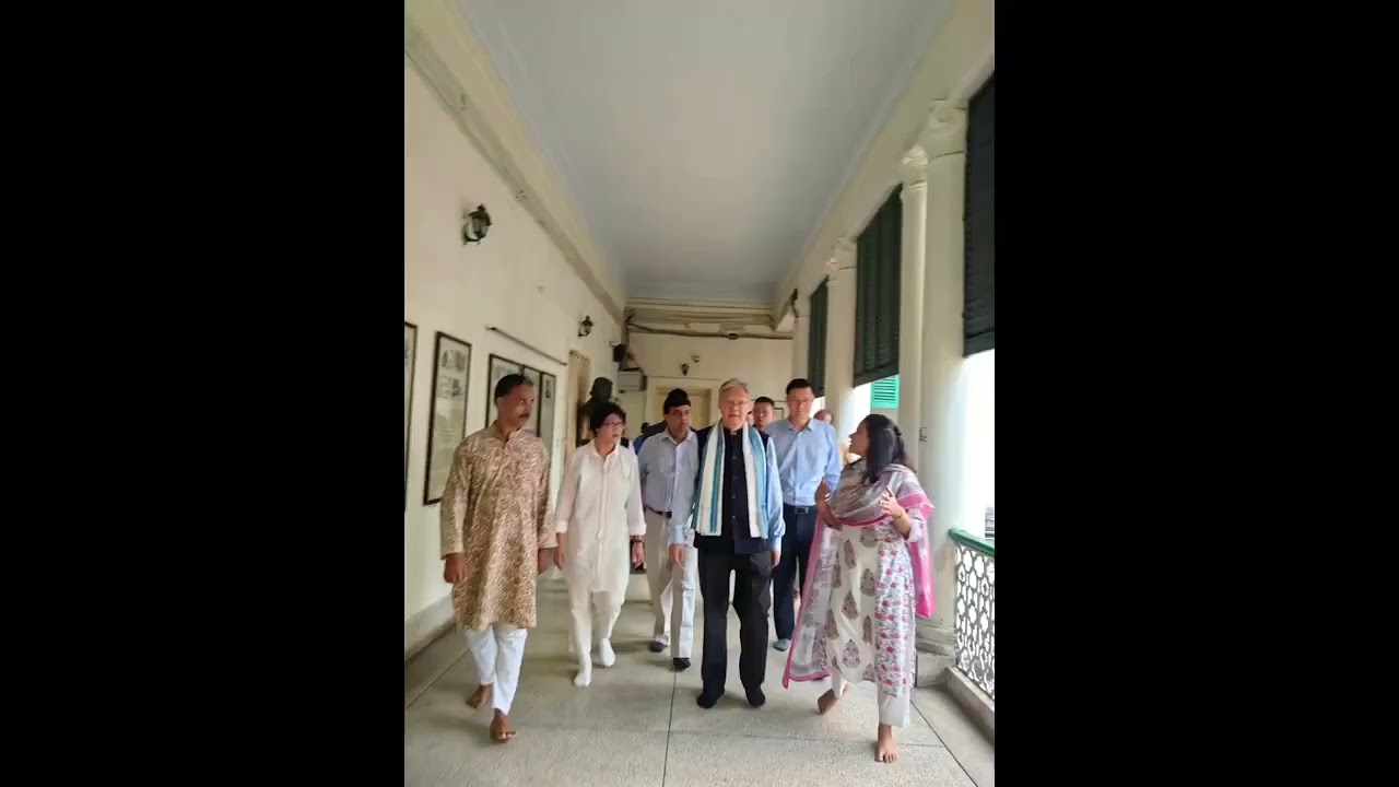 H.E. Xu Feihong, Chinese Ambassador to India visits Tagore's  House in Kolkata