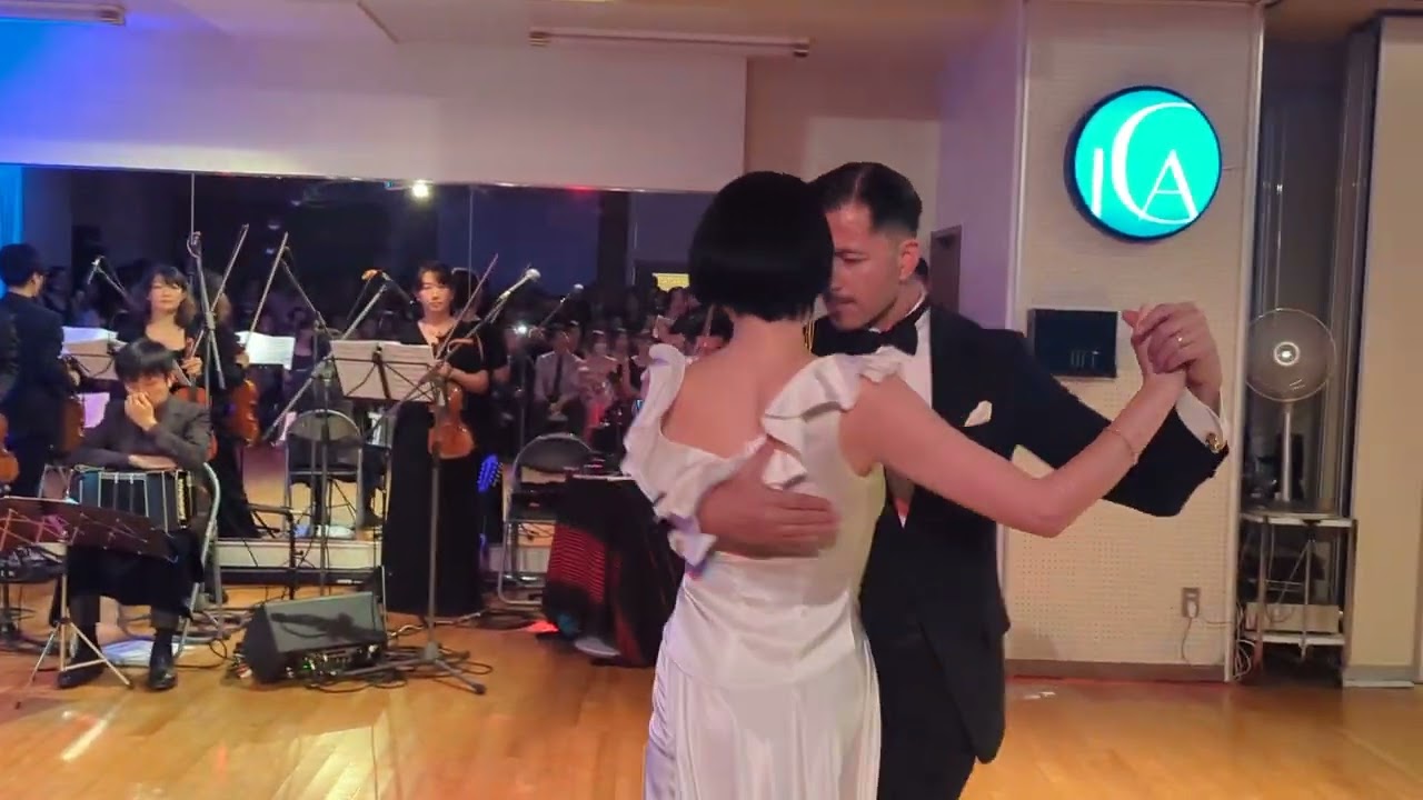 Mihoko Sakata y Daniel Urquilla