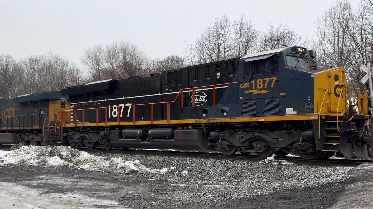 CSX C&EI Heritage Unit #1877 leads coal freight train | Mount Airy MD 2/15/2026 @davidmaust1415 