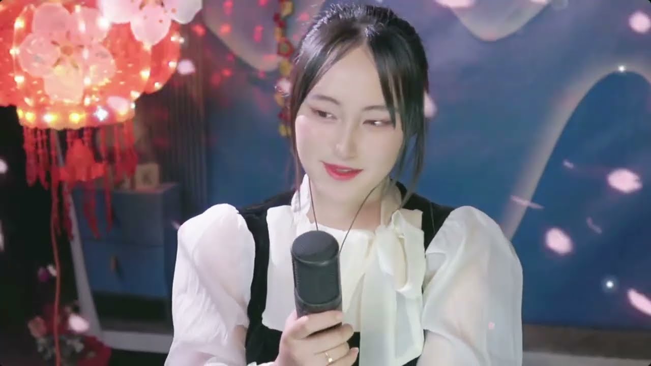 越南小竹唱歌 Em Song Nhi Hát Tiếng Trung