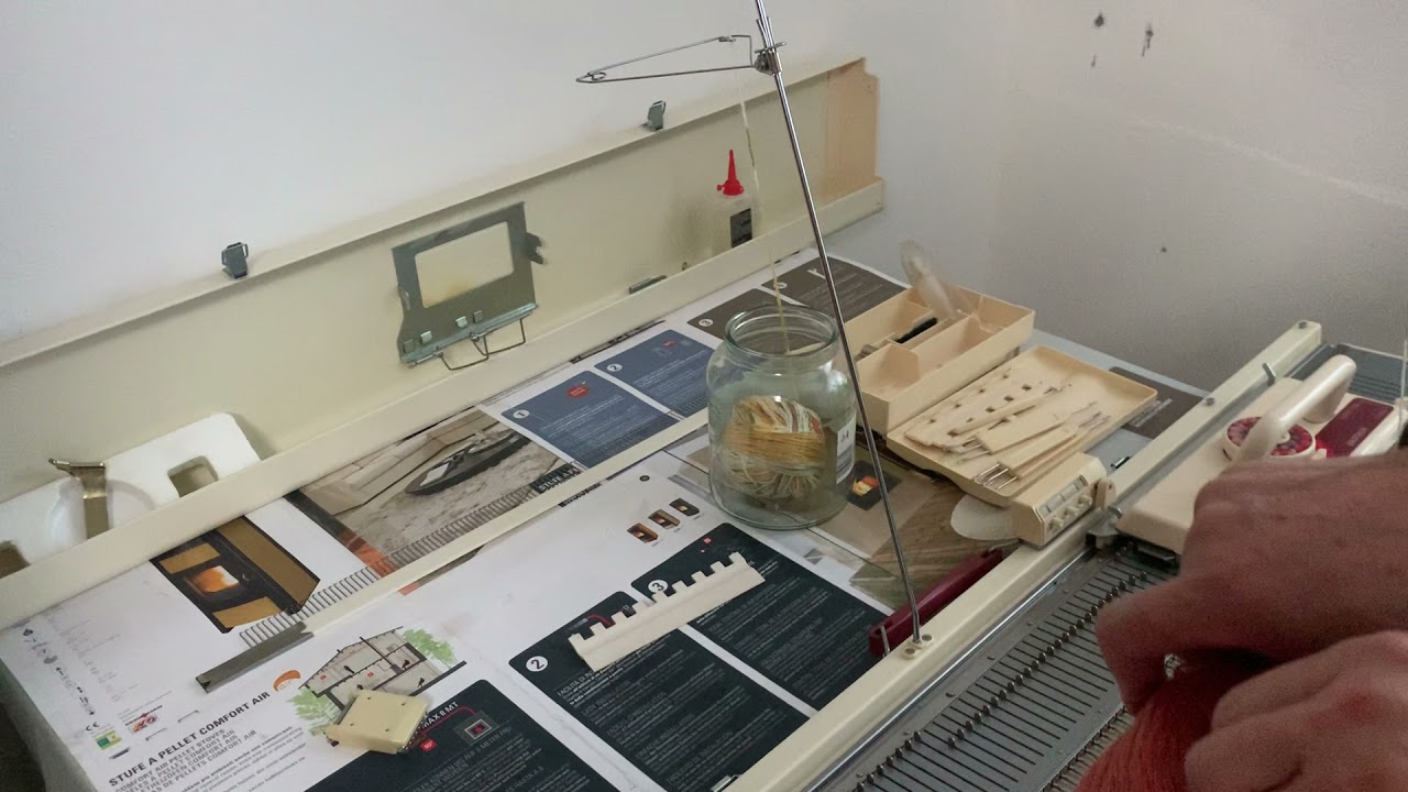 Hand knitting machine Brother KH-230