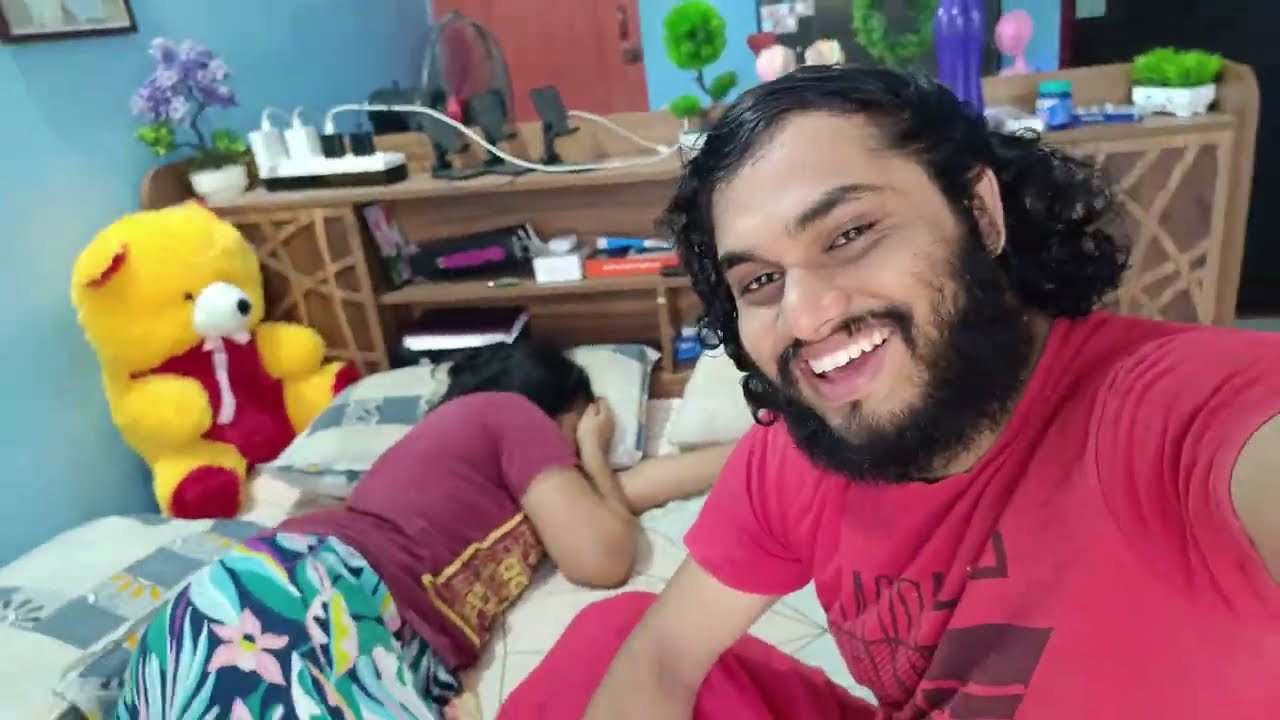 vaishnavy wake up malayalam vlog | Sharun Raj | Vaishnavy | SR YOUTUBERS | Malayali couple vlog |