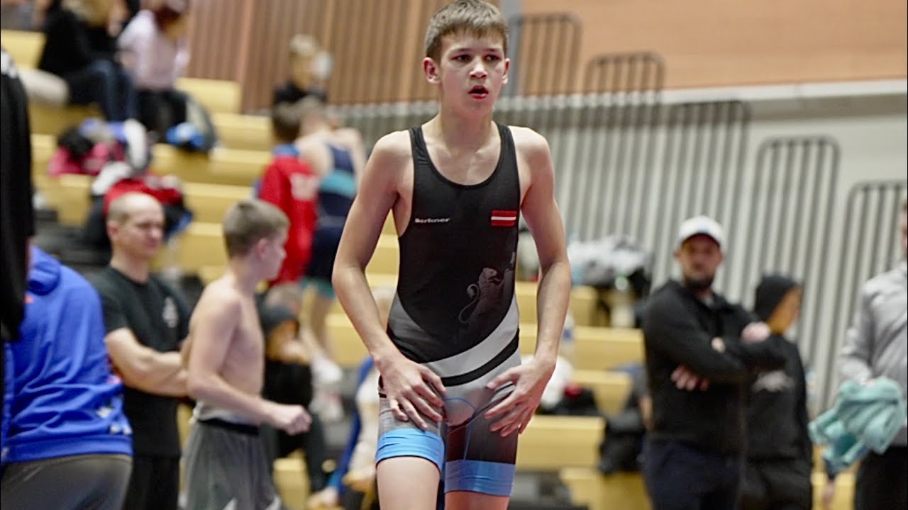 U17 Artjoms Korzenevskijs (LAT) vs Janis Kikurs (LAT) 52kg. Freestyle boys youth wrestling.