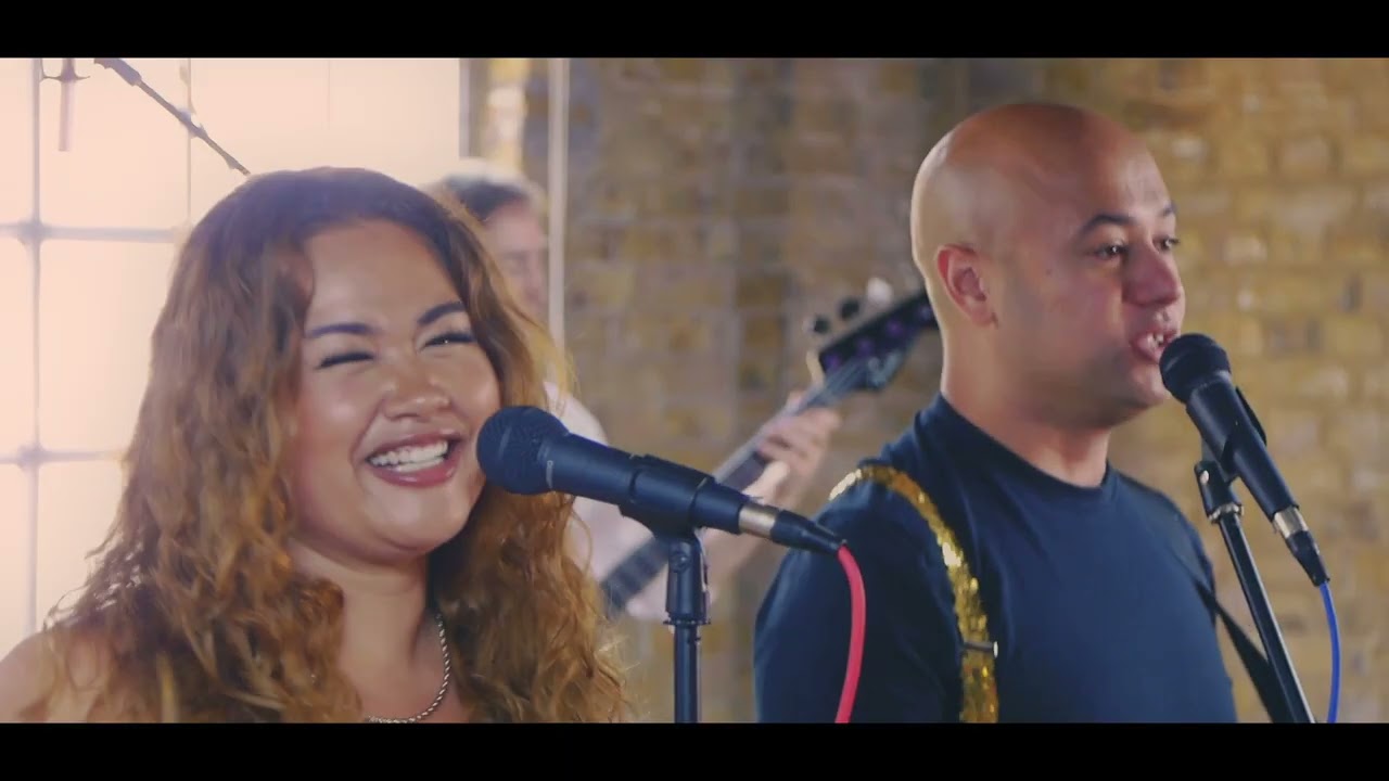 Showreel performed by Electric Nights | High Energy Party Band