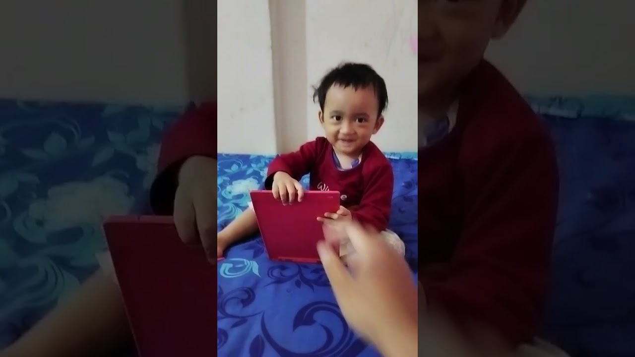 Muhammad belajar huruf abjad A B C D sampai Z