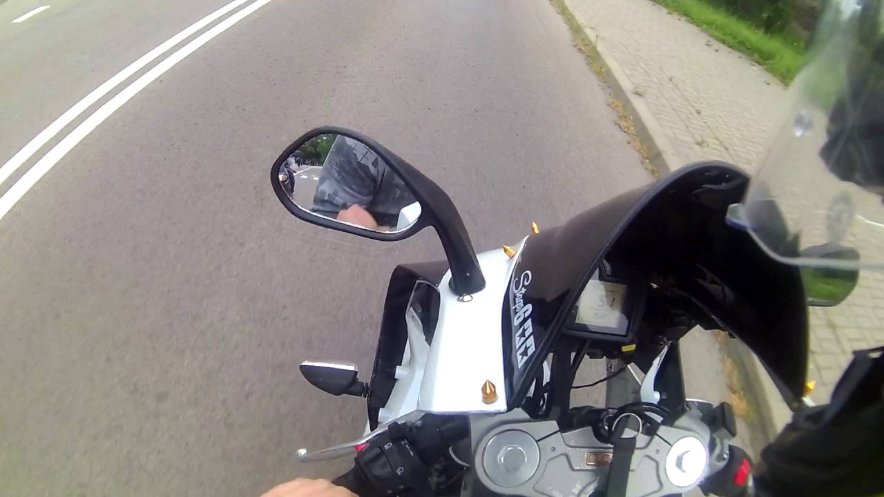 Aprilia RS50 Conti vs Yamaha TZR 74cc