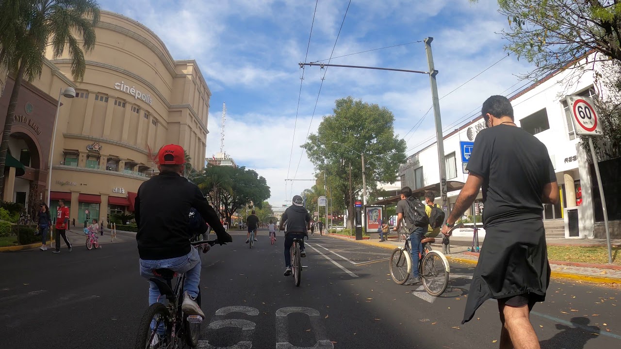 Bike ride in 4K VIA RECREACTIVA Guadalajara / Paseo en vía recreactiva en 4K (pt 3 Arcos y Minerva)