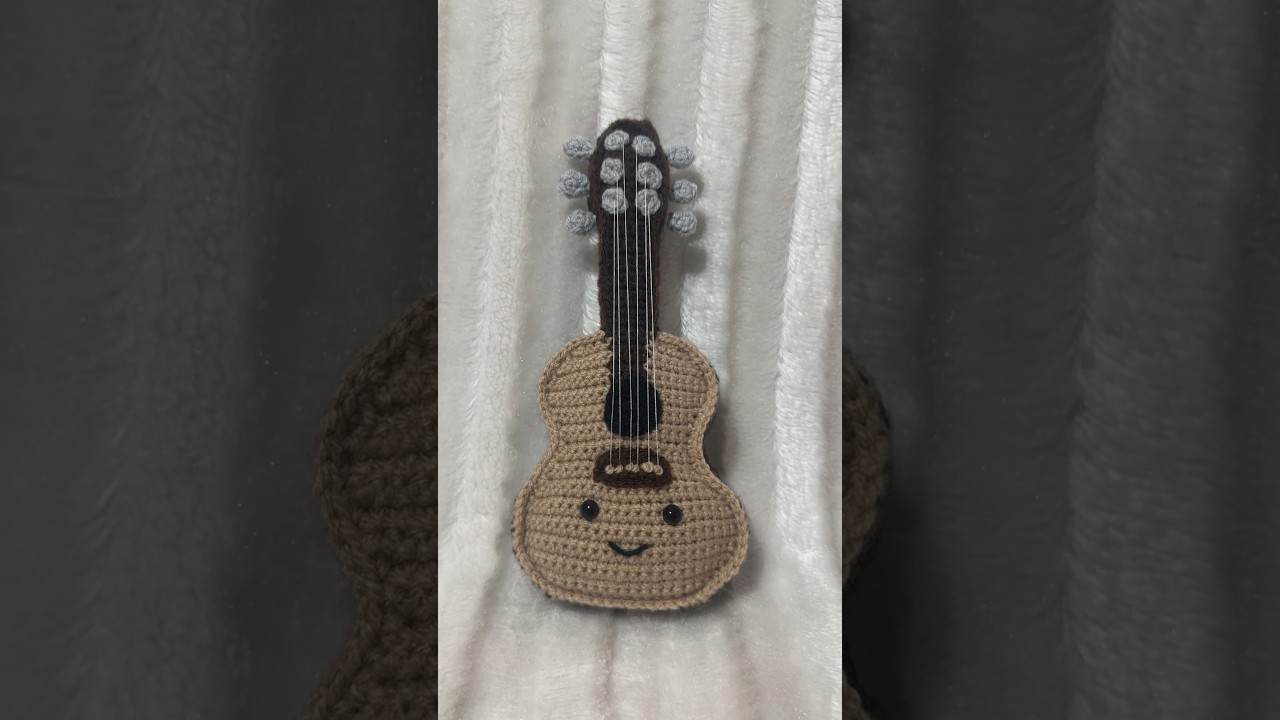 #crochet #amigurumilovers #crochetpatterns #inspiration #guitar