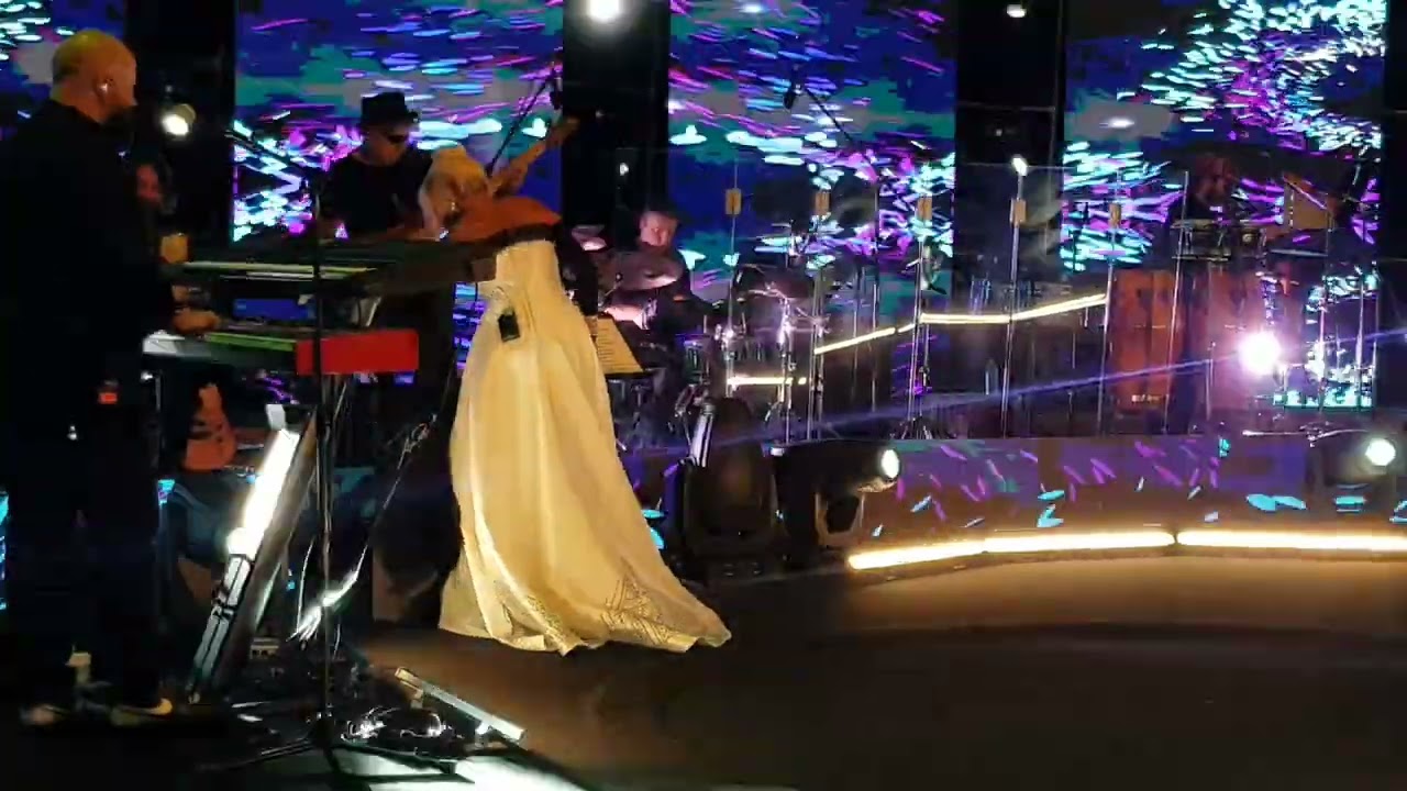 Ajda Pekkan Olanlar Oldu Bana live @CSO ANKARA