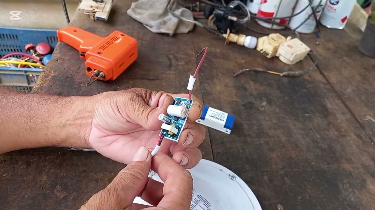 Como arreglar lampara led ......muy fasil