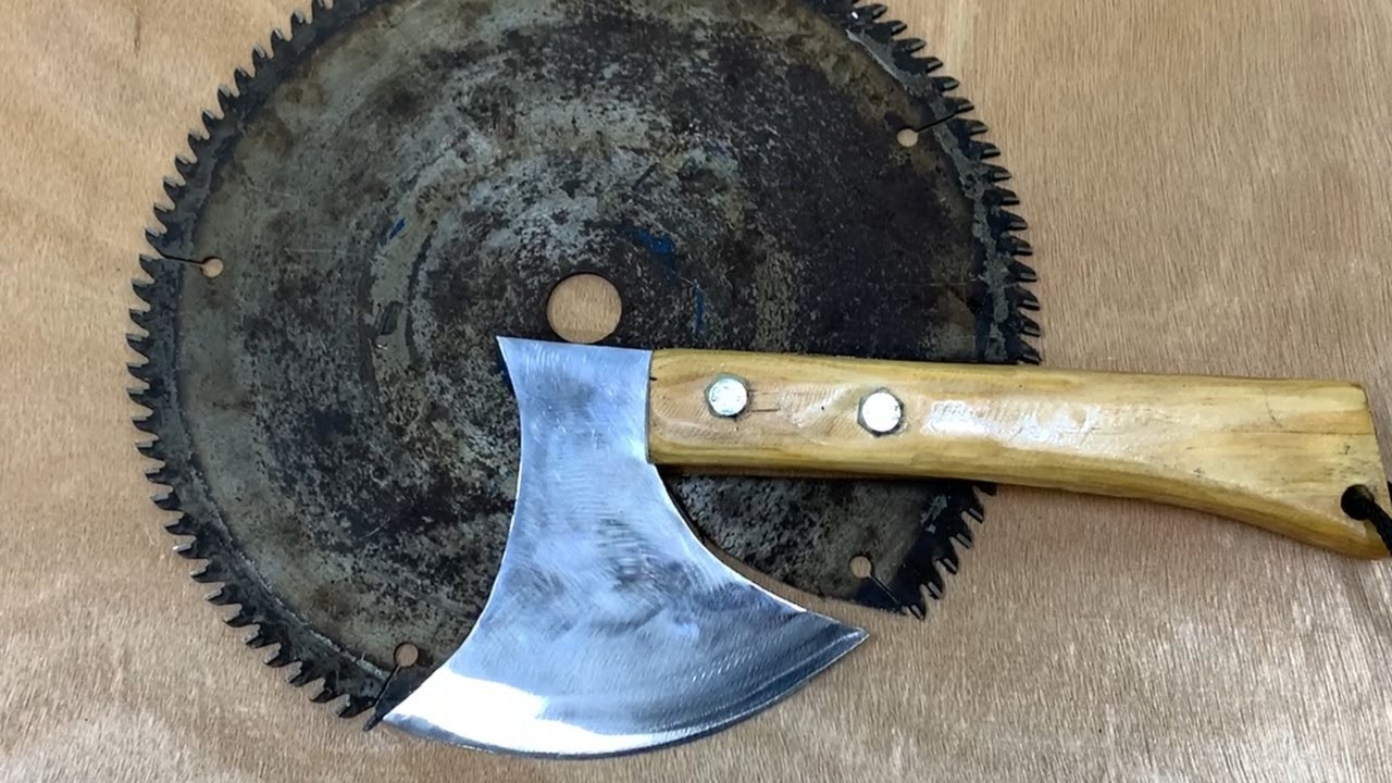 My Forge - Broken Saw Blade / Beautiful Ax Maker